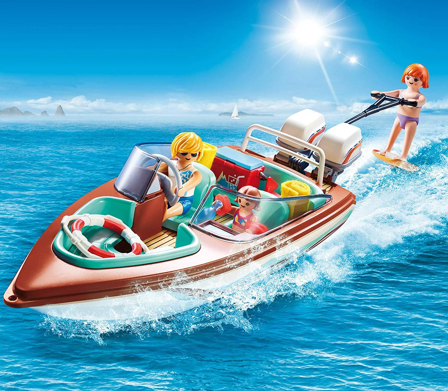 Playmobil Family Fun Speedboat with Underwater Motor